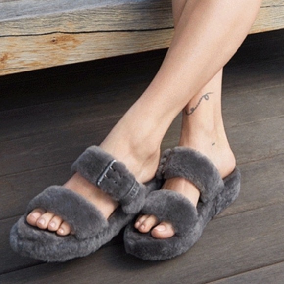 UGG Fuzz Yeah Slide - Picture 1 of 6